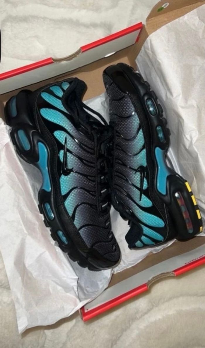 Nike tn noir bleu fluo 36