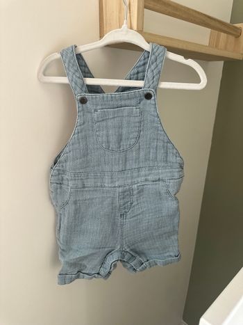 Salopette d’été 9 mois