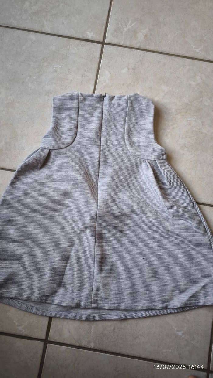 Robe grise - photo numéro 4
