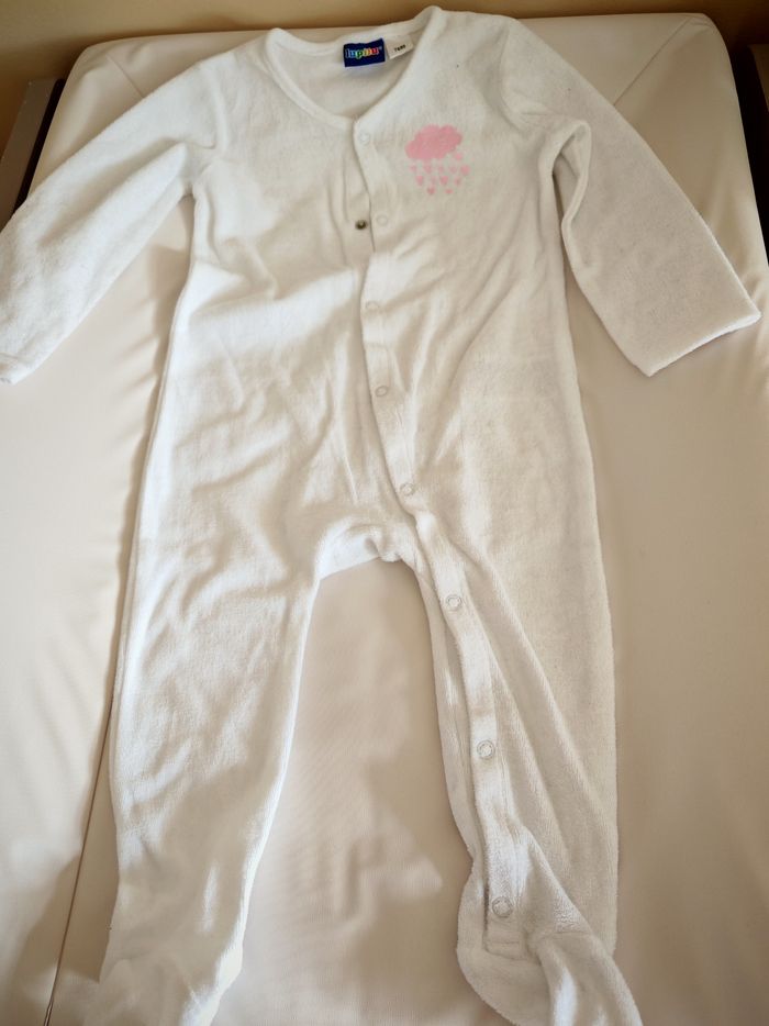 Pyjama blanc - photo numéro 2