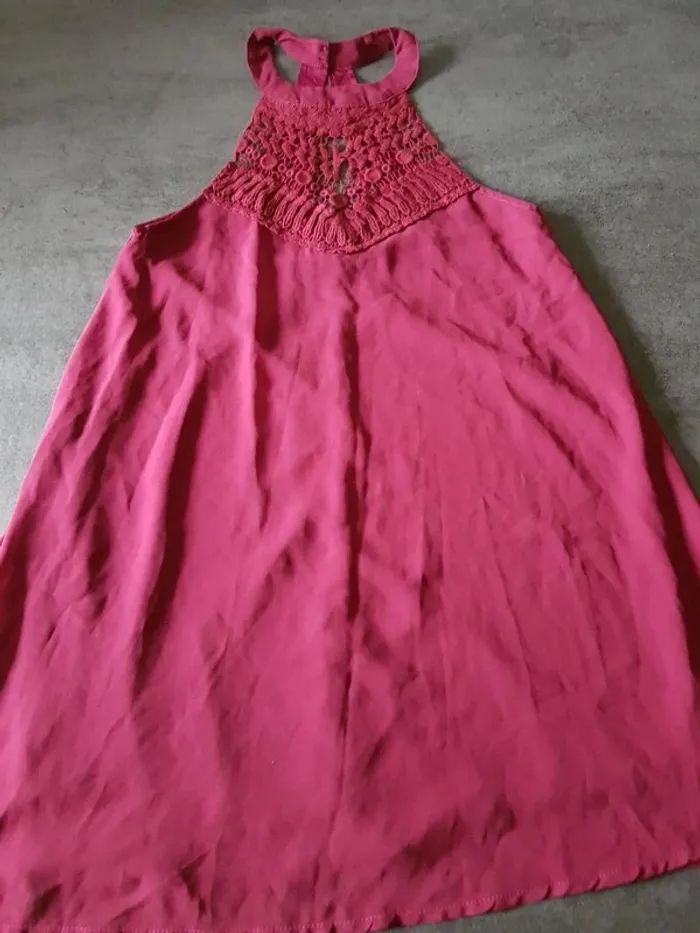 Robe Bordeaux neuve 36/38 - photo numéro 2