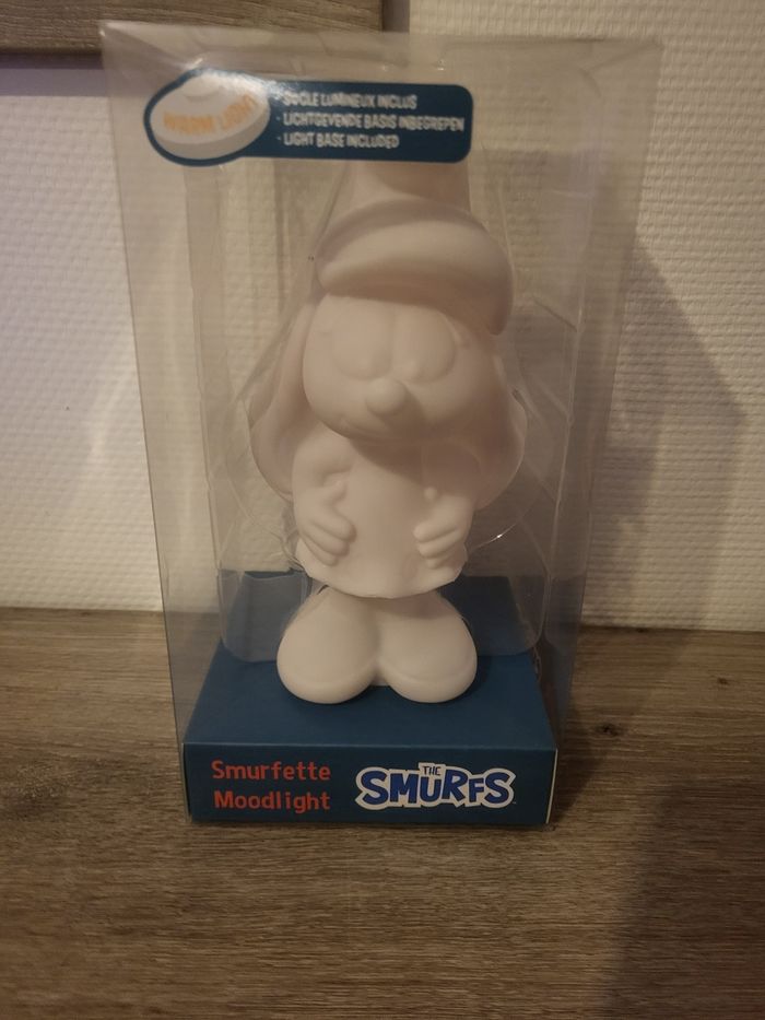 Lampe led schtroumpfs  neuf