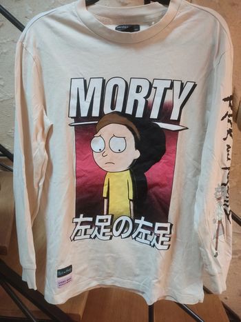 Haut manche longue rick and morty