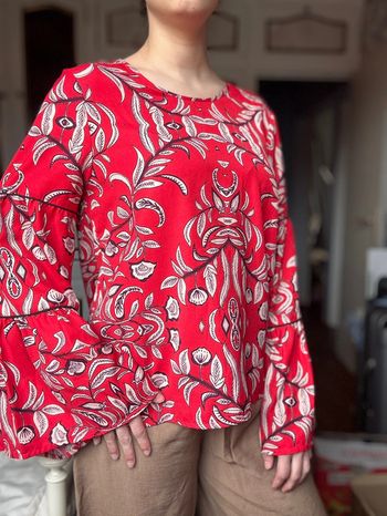 Blouse rouge à motif floral – Taille M – Vero Moda - très bon état
