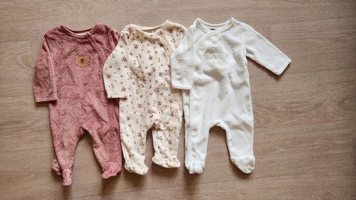 Lot de 7 pyjamas en velours – 3 mois - photo numéro 3
