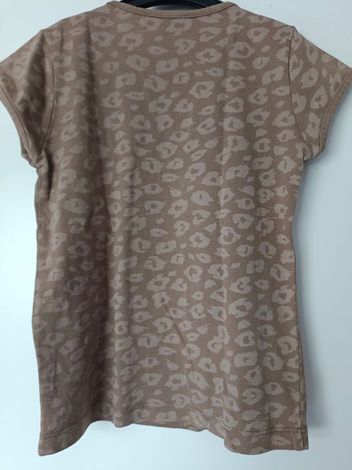 Lot de 2 tee-shirts fille en 6-7 ans 116-122 cm - photo numéro 4
