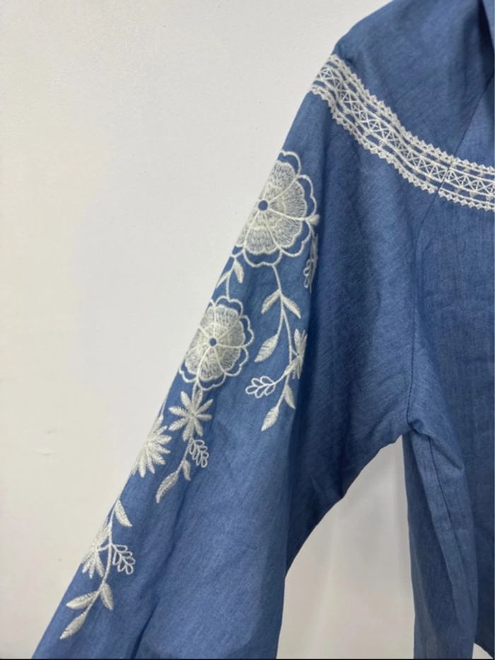 chemise bleu jean brodé blanc - photo numéro 3