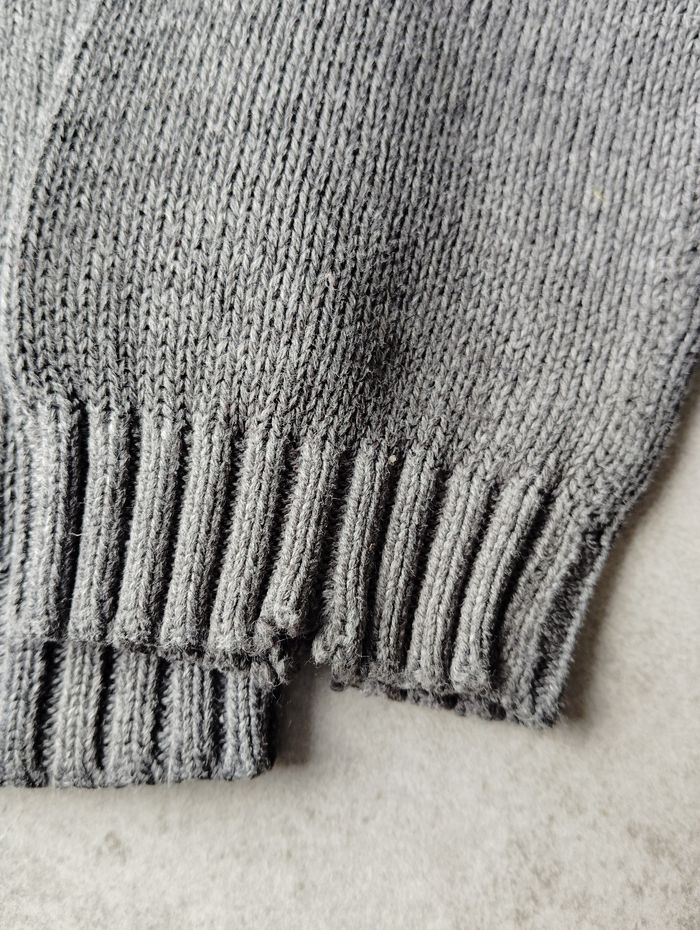 Pull gris - photo numéro 2