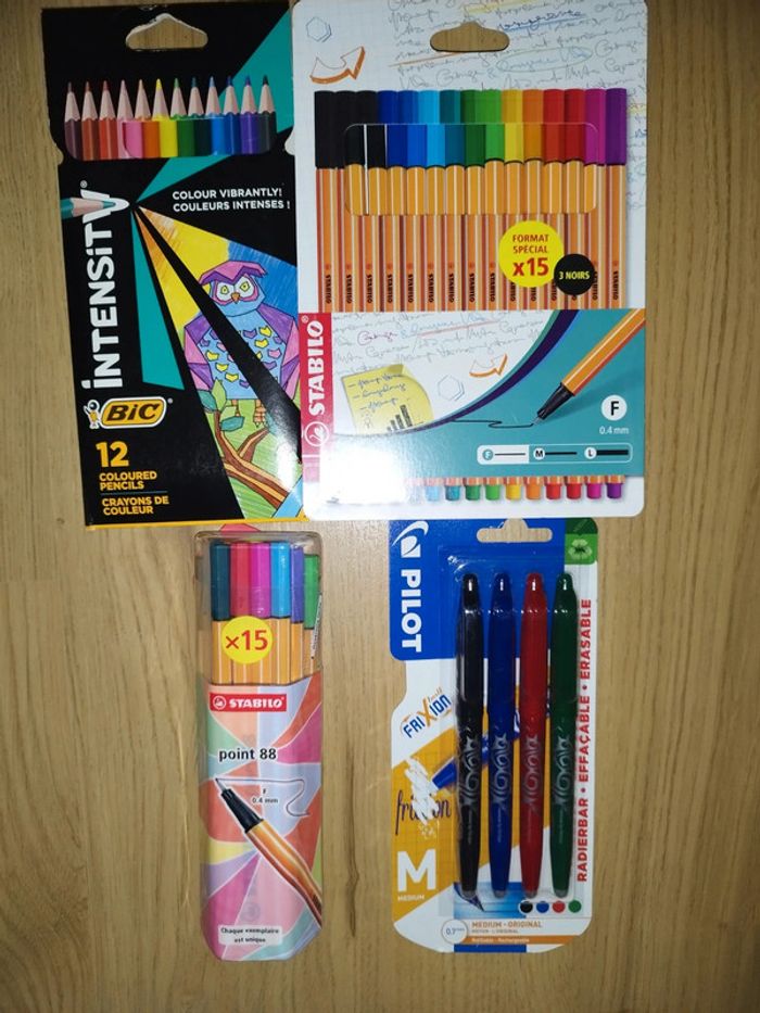 Lot fournitures scolaires