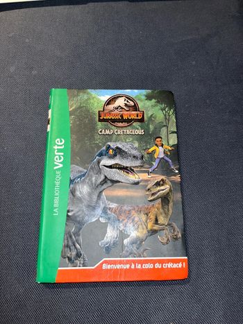 Livre pour enfants la bibliothèque verte jurassic world camp cretaceous