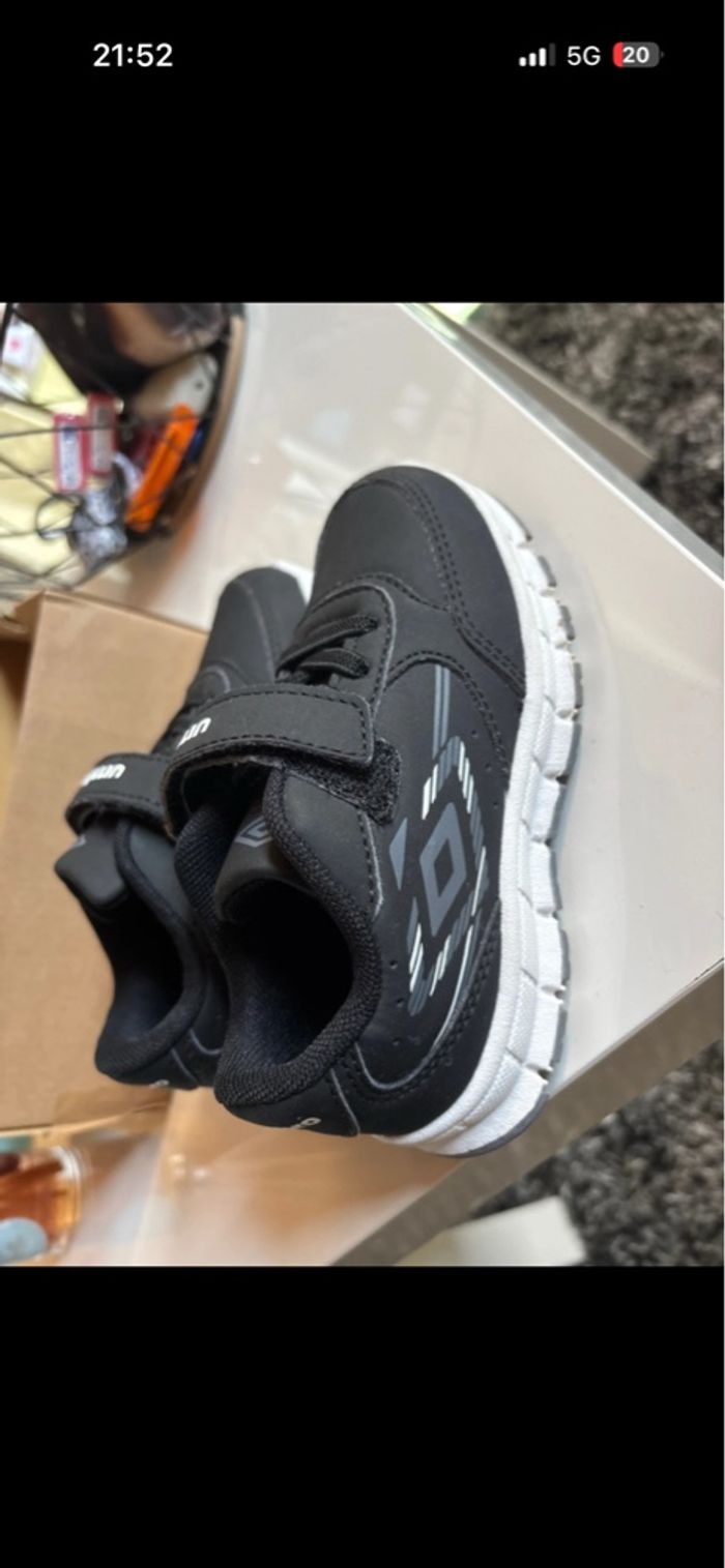 Basket umbro - photo numéro 5