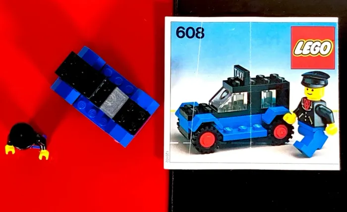 Vintage LEGO 608 - Taxi - photo numéro 3