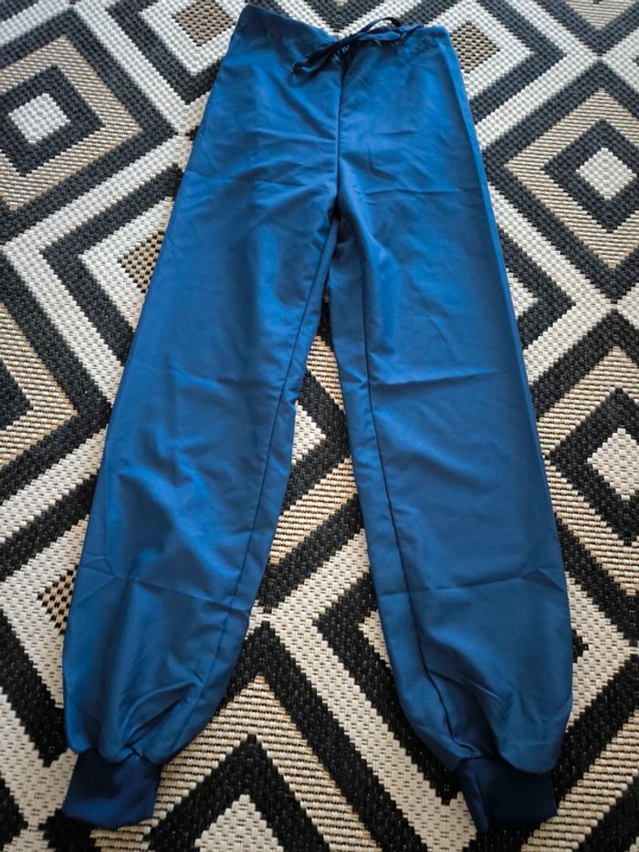 Pantalon bleu taille 34 neuf