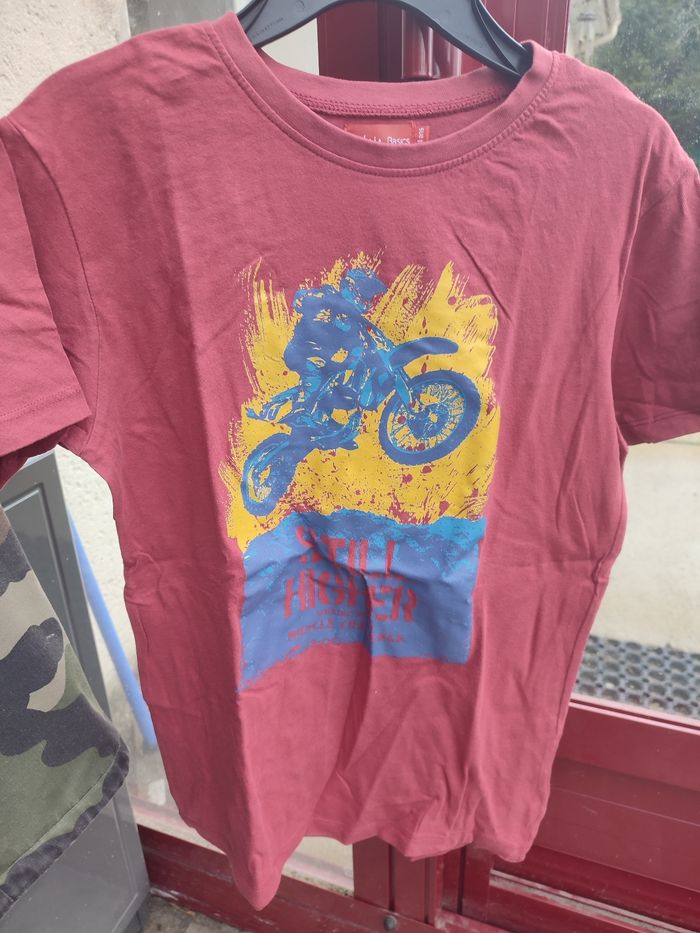 Lot 4 t shirts 14 ans