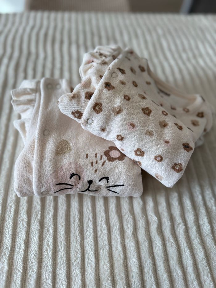 Lot de 2 pyjama - fille - beige et marron - Ochestra - 6 mois - Excellent état