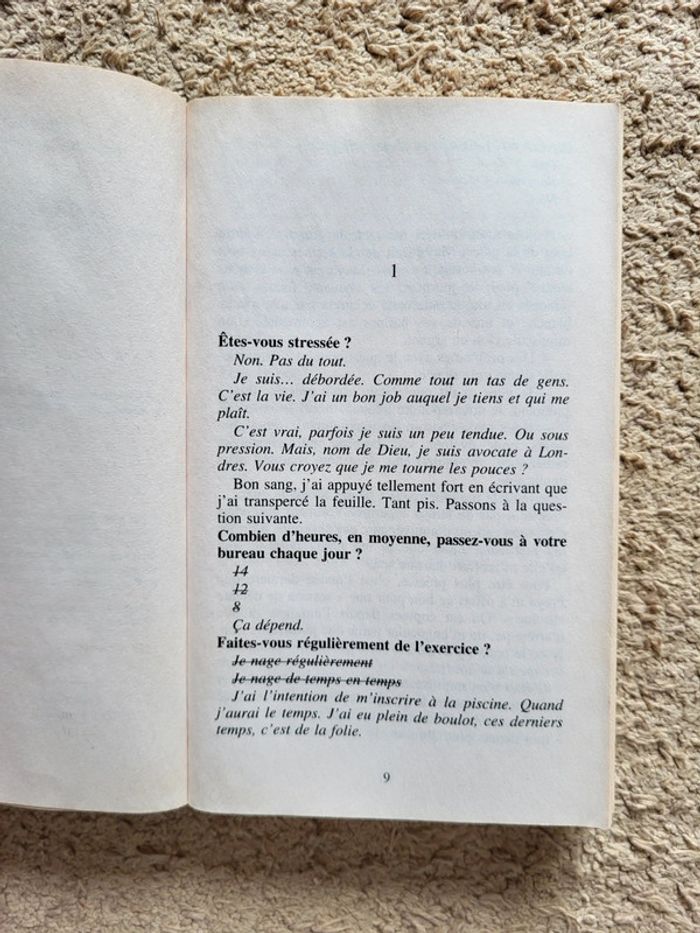 Lot de 2 romans de Sophie Kinsella : L'accro du shopping a une sœur et Samantha bonne à rien faire - photo numéro 14
