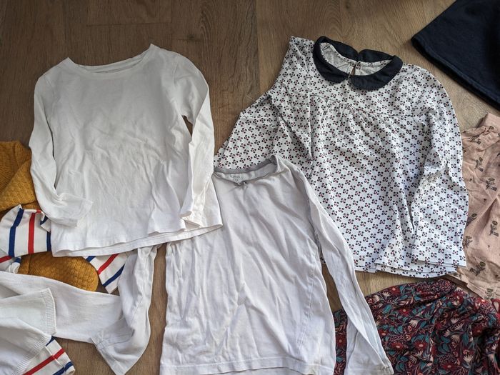 Gros lot de 13 vetements fille 4-5 ans - photo numéro 3