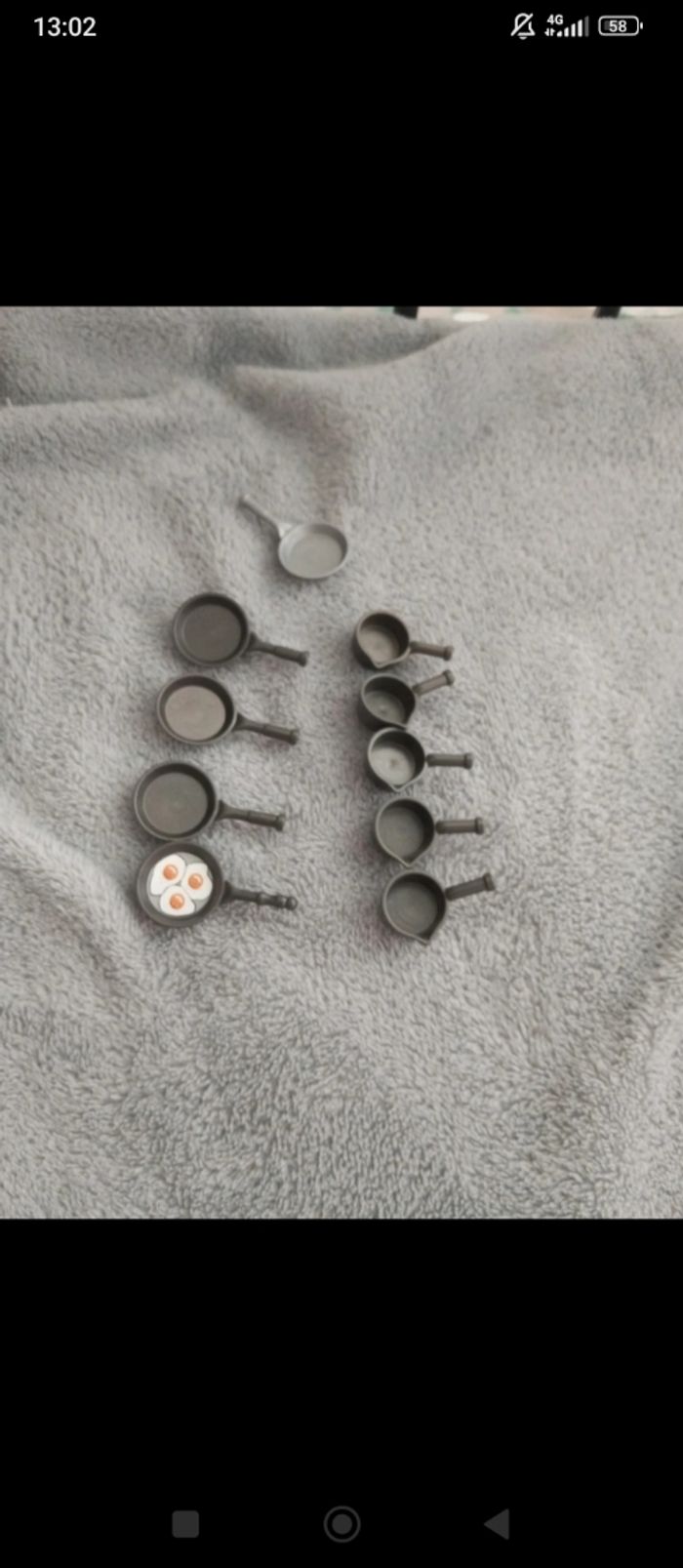 Lot de 10 poêles "Playmobil"