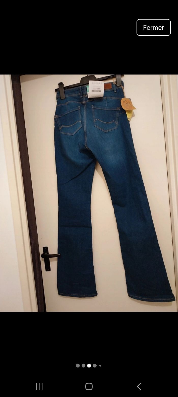 Jean boots cut push up - photo numéro 3