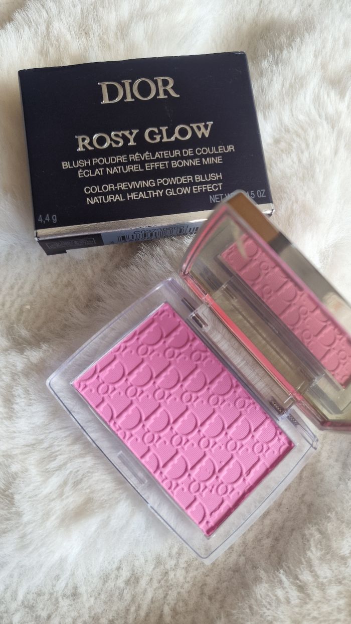 Dior Backstage Rosy Glow - Blush éclat naturel
Fini bonne mine - photo numéro 2