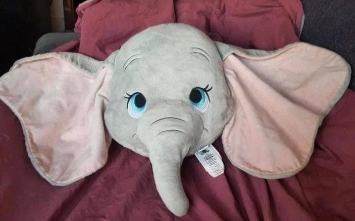 Coussin, oreiller Disney dumbo officiel shopdisney