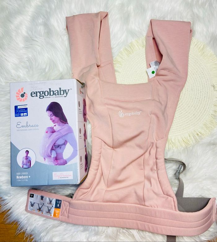 Porte bébé physiologique Ergobaby modèle Ambrace