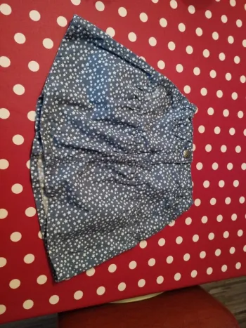 Jupe légère bleu étoiles 4-5 ans