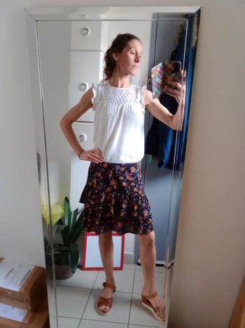 Jupe femme 38 noir à fleurs c47