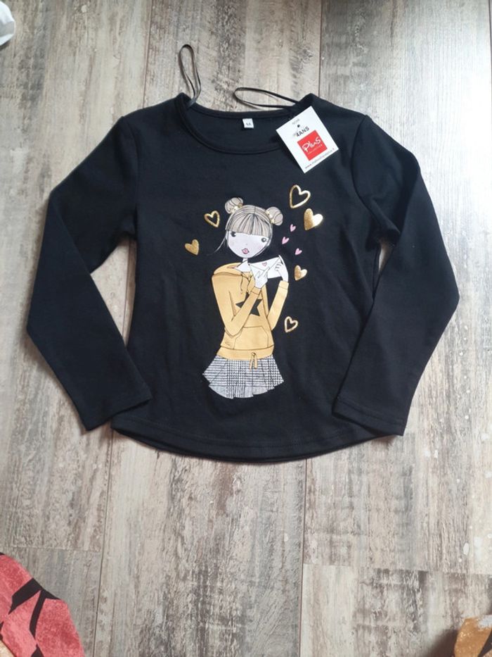 Manches longues neuf 4 ans