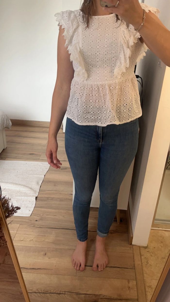 Haut en dentelle - photo numéro 4