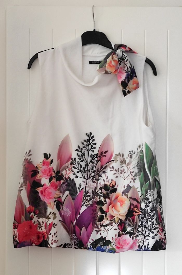 Haut sans m anche femme  taille 42