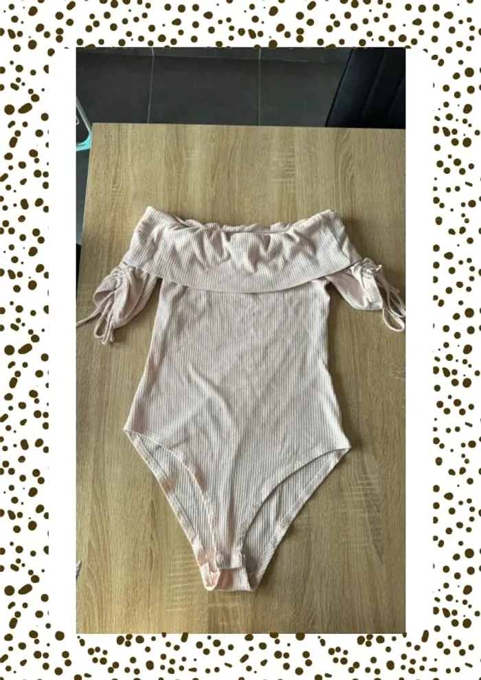 Body rose côtelé épaules dénudées Jennyfer - Taille M