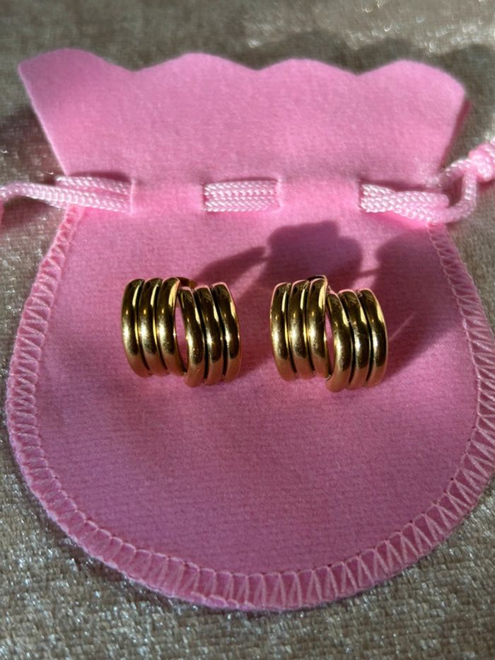 Boucles d’oreilles moderne et élégante - photo numéro 5