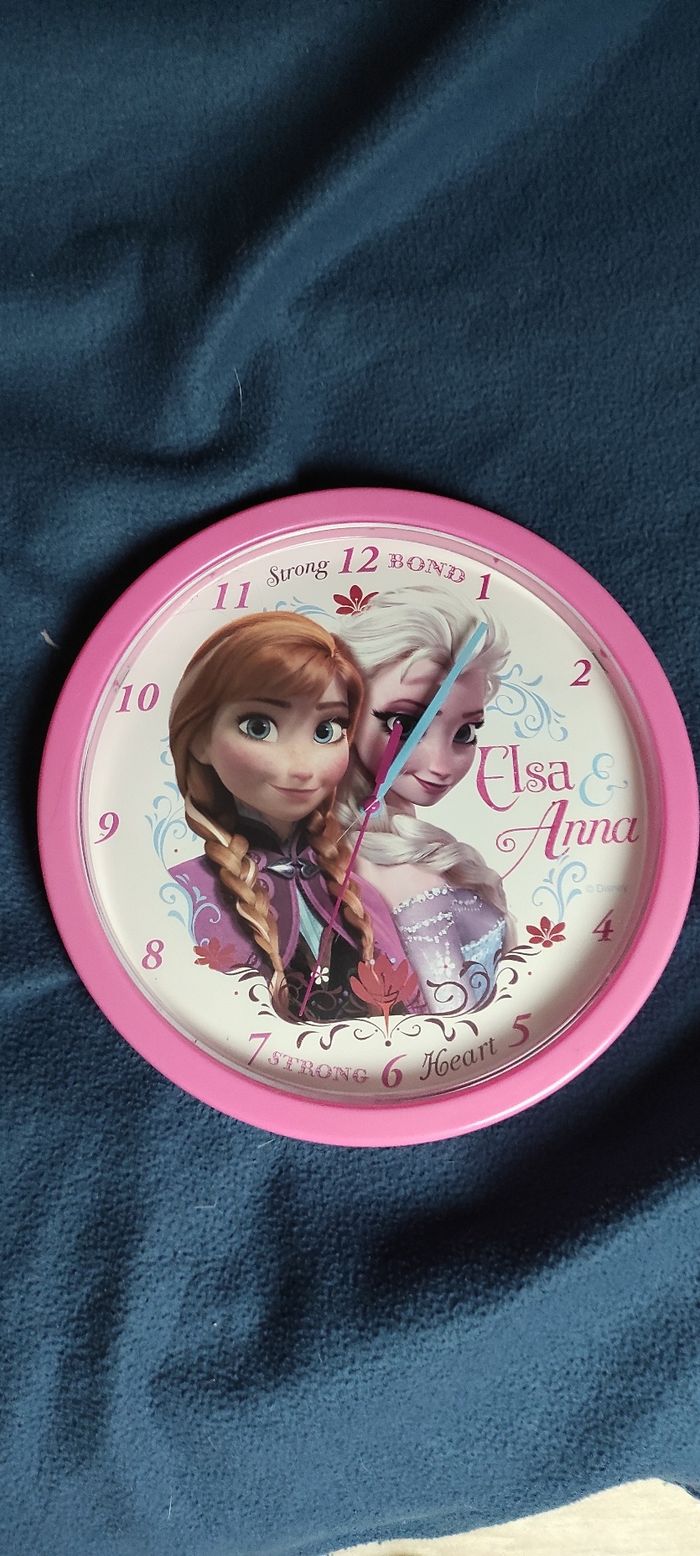 Pendule reine des neiges