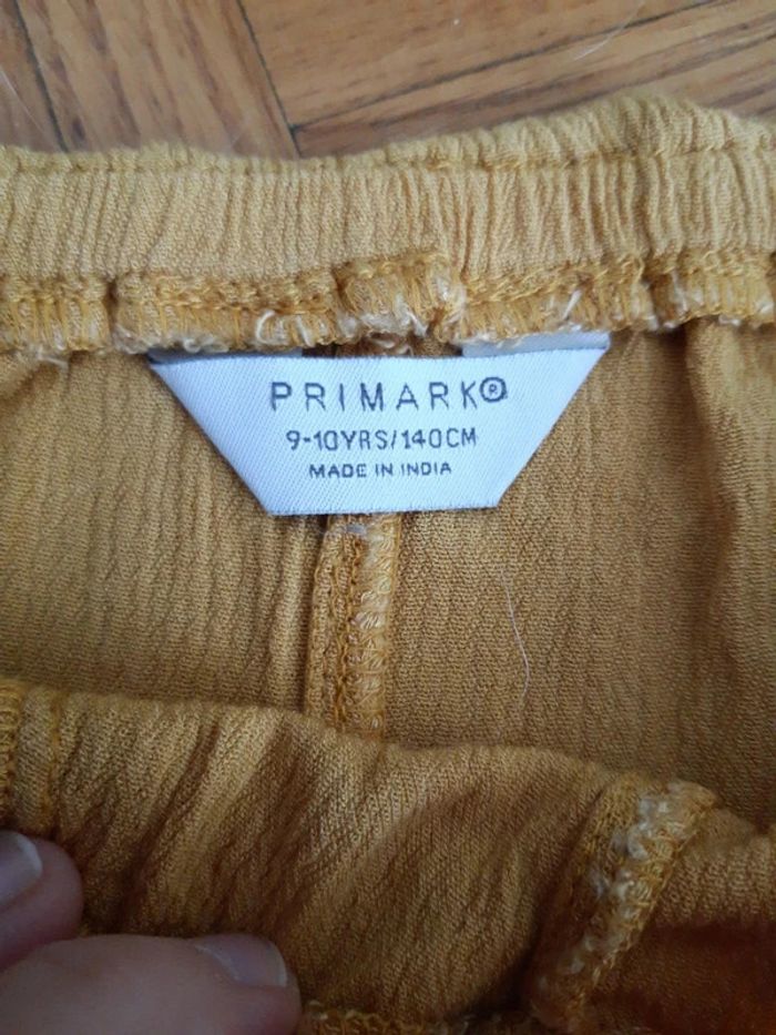 Short léger 9 / 10 ans moutarde primark neuf - photo numéro 4