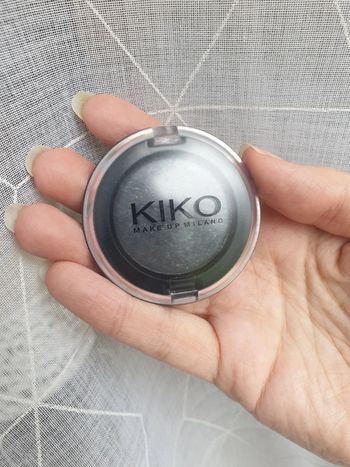 Fard à paupiere noir kiko