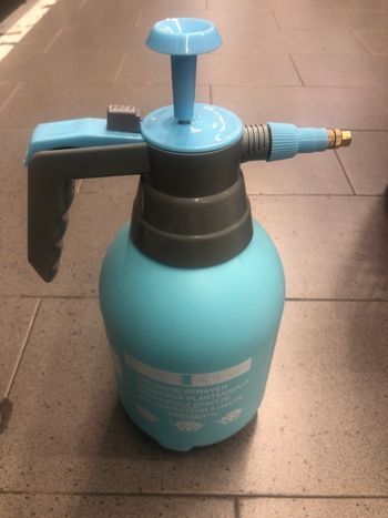 Pulvérisateur à pression 2L – Neuf