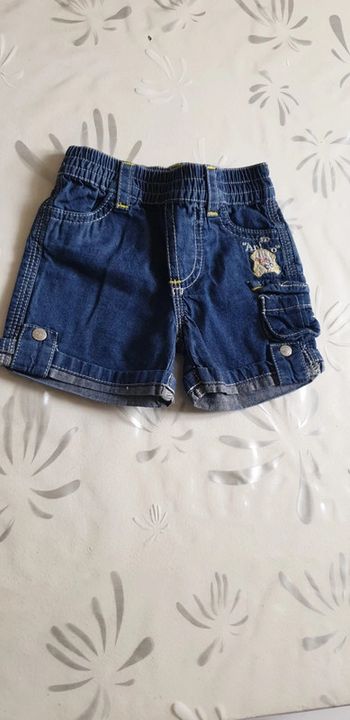 Short jeans