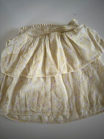 Jupe à volants jaune clair