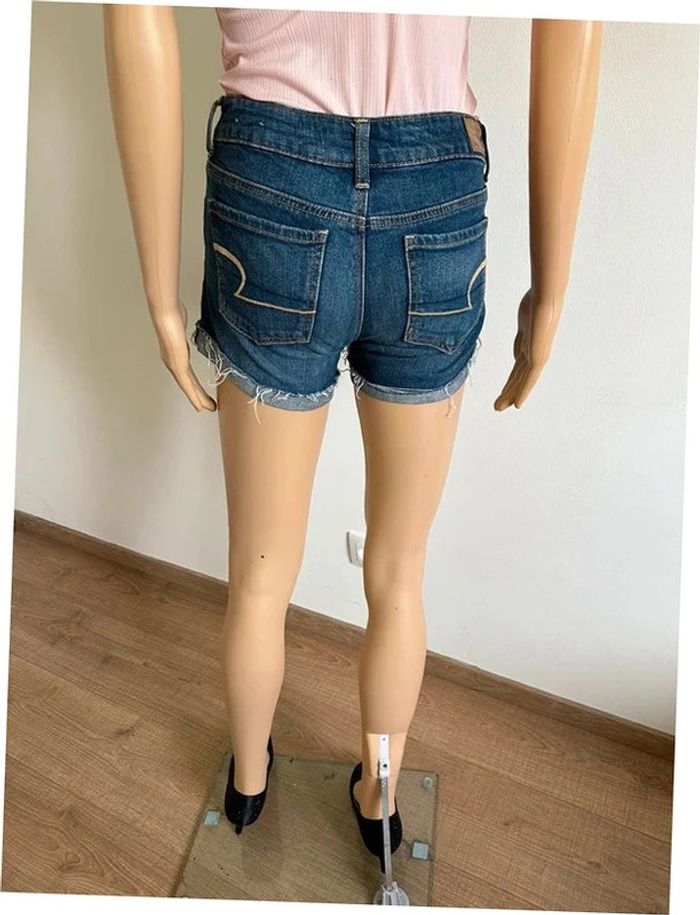 Short court bleu en jean American Eagle taille 0 TBE - photo numéro 7