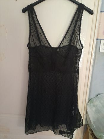 Nuisette noire transparente, marque Etam, taille 42