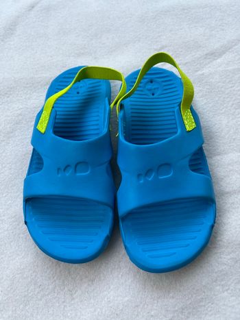 Sandales plage ou piscine 27 28