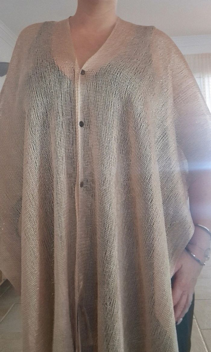 Poncho cape fine maille dorée neuf - photo numéro 9