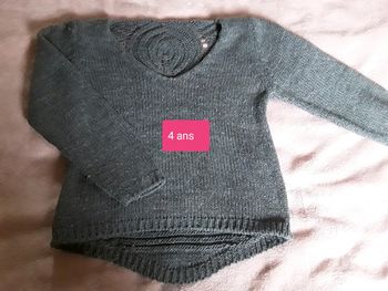 🎀 Pull ajouré pour fille en 4 ans 🎀