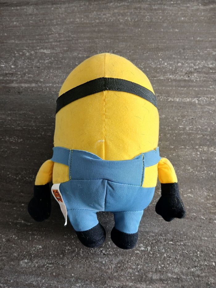 2 peluches Minions - photo numéro 5