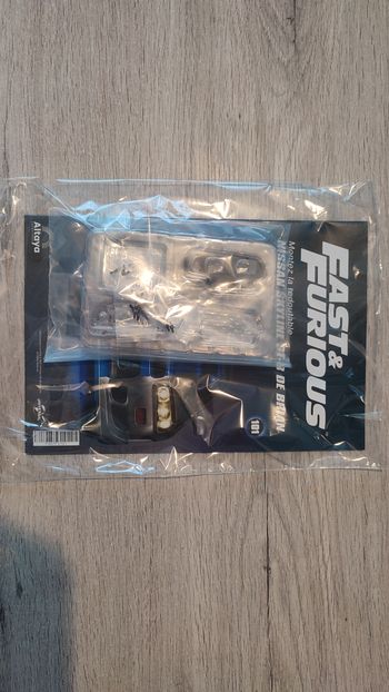 Lot fascicule avec pièces numéro 101 n°101 Nissan Skyline GT-R R34 Fast & Furious de Brian O'Conner 