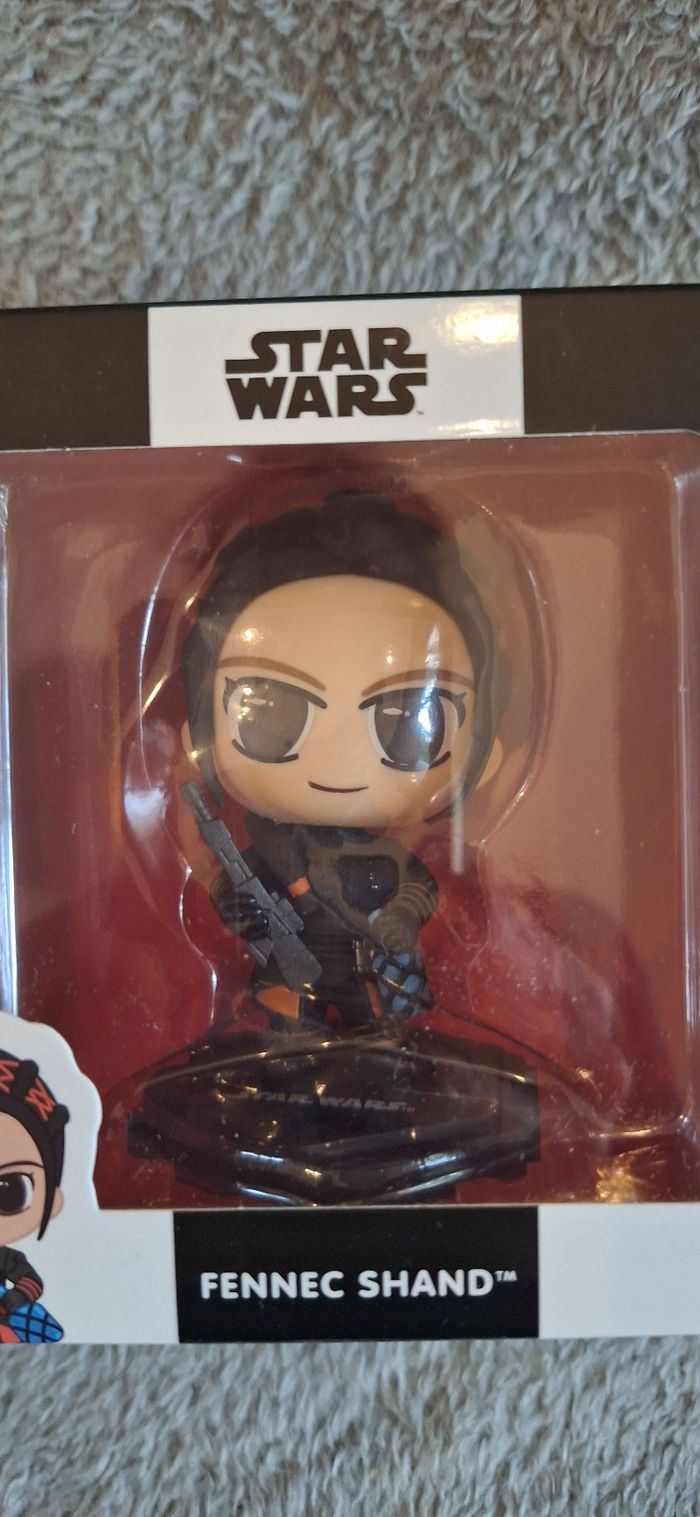 LOT Figurine cosbi ahsoka tano #004 et Fennec Shand #006 - photo numéro 5