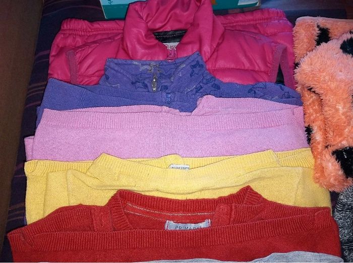 Lot de 26 vêtements fille en 4ans - photo numéro 8