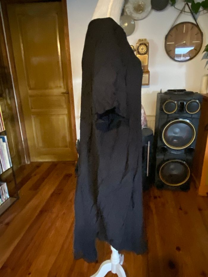 Robe longue noire fluide avec boucle décorative – Tissu léger - photo numéro 4