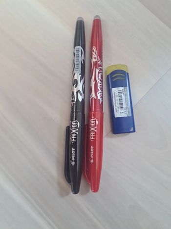 2 stylo + gomme Frixion